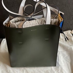 marni tote
